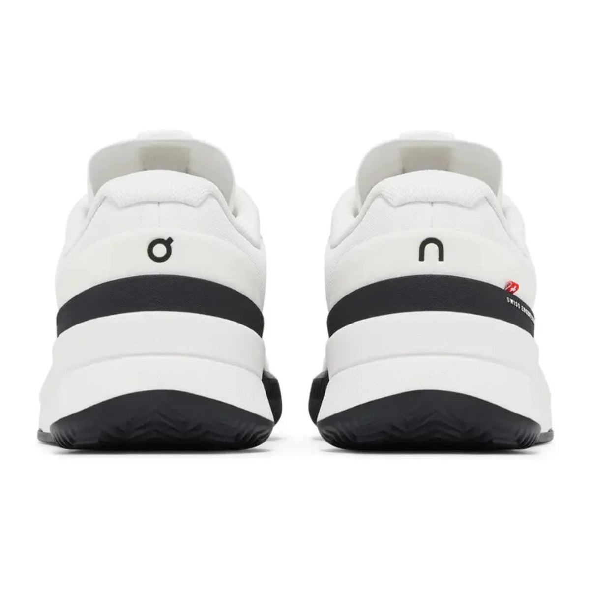 ON The Roger Pro 2 Clay 'White Black'