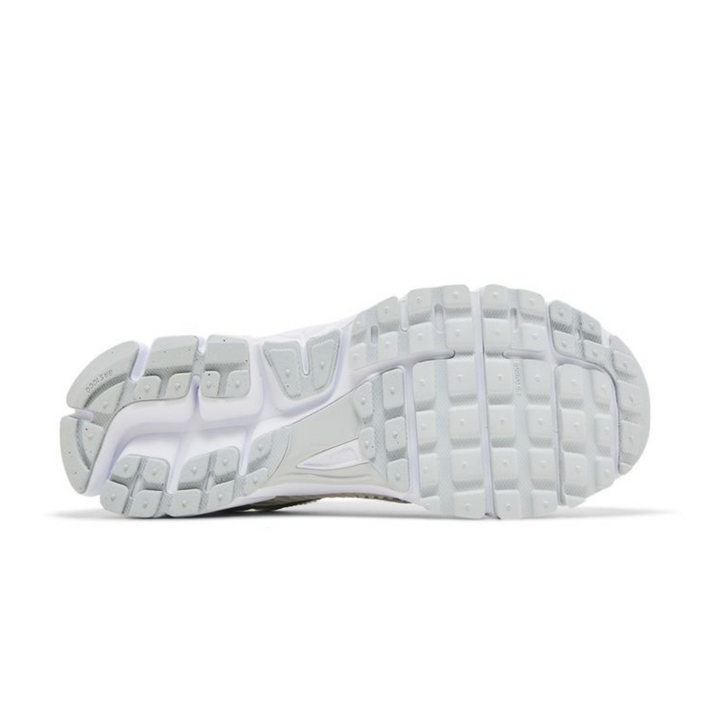 Air Zoom Vomero 5 'Chrome Toe'