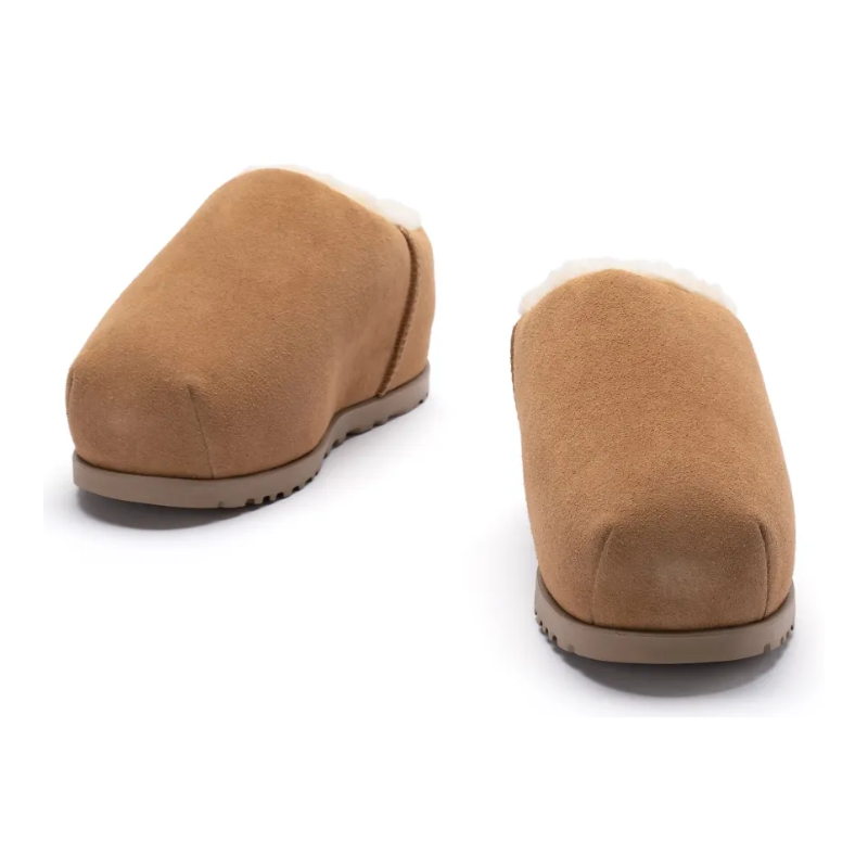 UGG Pumped Slide – Chestnut